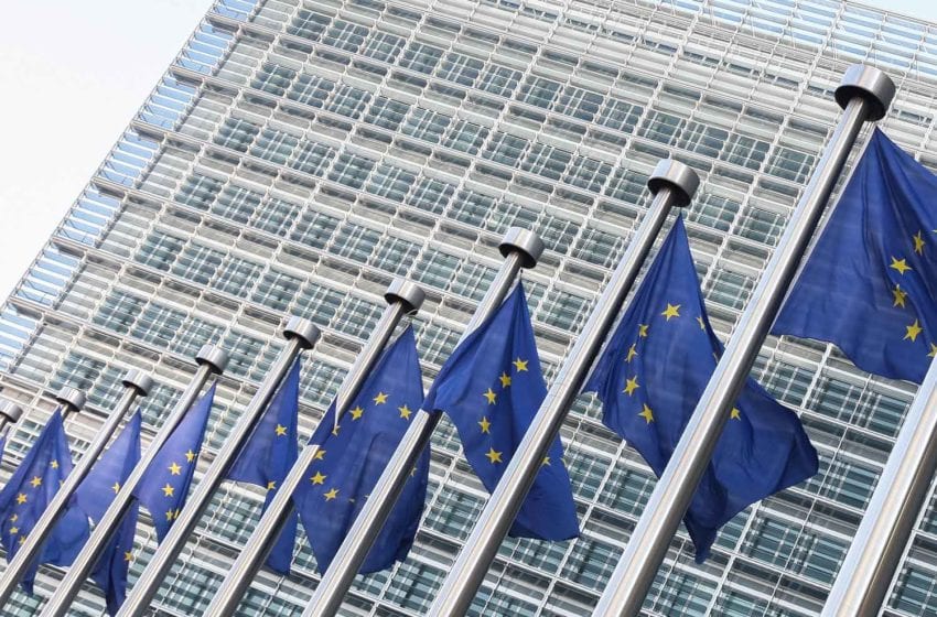 Commission Evaluates EU Tobacco Directive